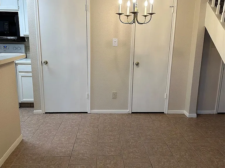 2121 Hepburn St #310 — Photo 4
