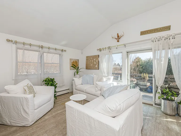 33 Hoppin Ave — Photo 10
