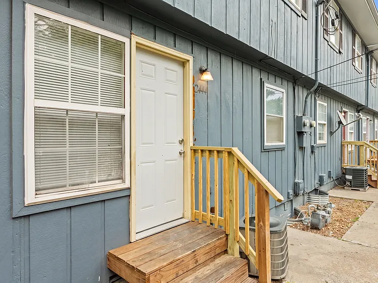 Redwood Village Townhomes — Photo 72
