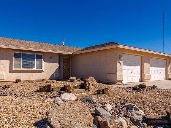 3rd image of 3585 Mockingbird Dr