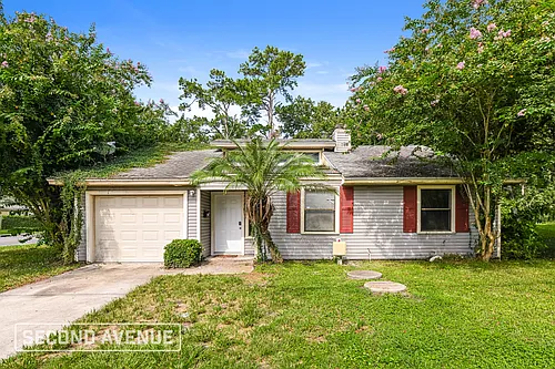 1540 Lake Shore Blvd Photo 1