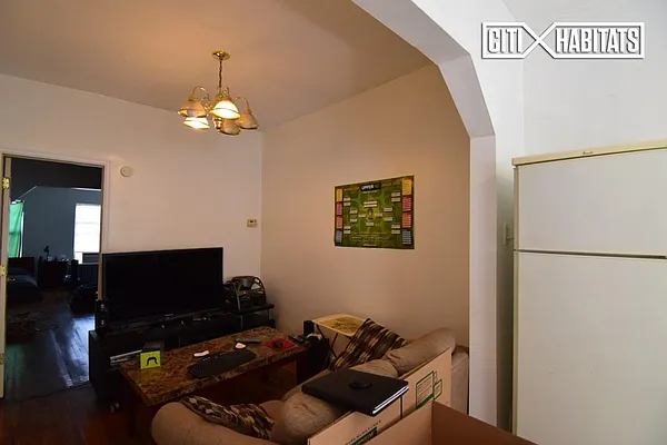 Rented by Citi Habitats | media 10
