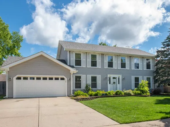 460 W Wilshire Dr, Hoffman Estates, IL 60067