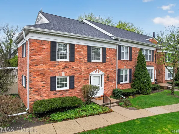 1460 Trailwood Path, Bloomfield Township, MI 48301