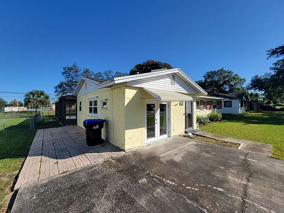 3rd image of 3407 Needles Dr