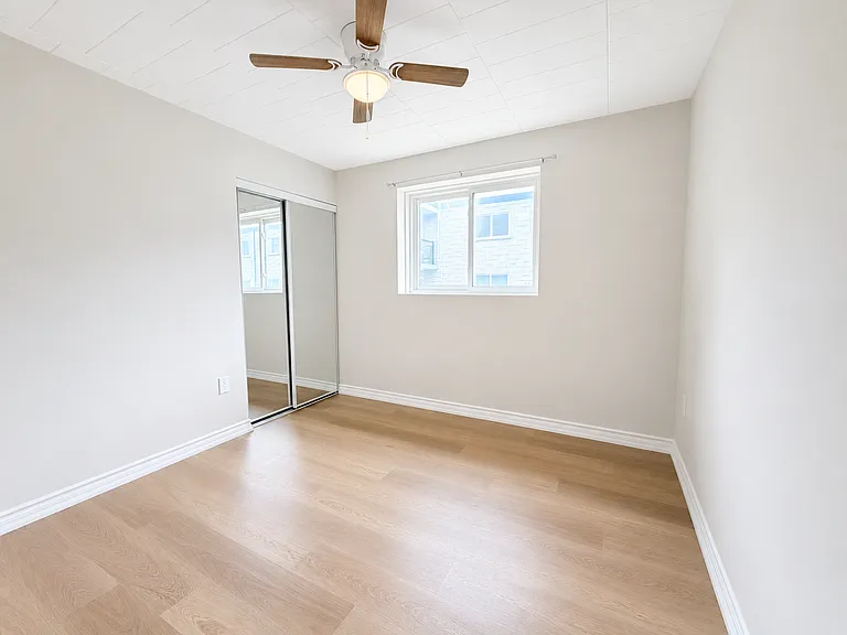 19 Empire St #8 — Photo 16
