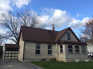 436 W Reader St, Elburn, IL 60119