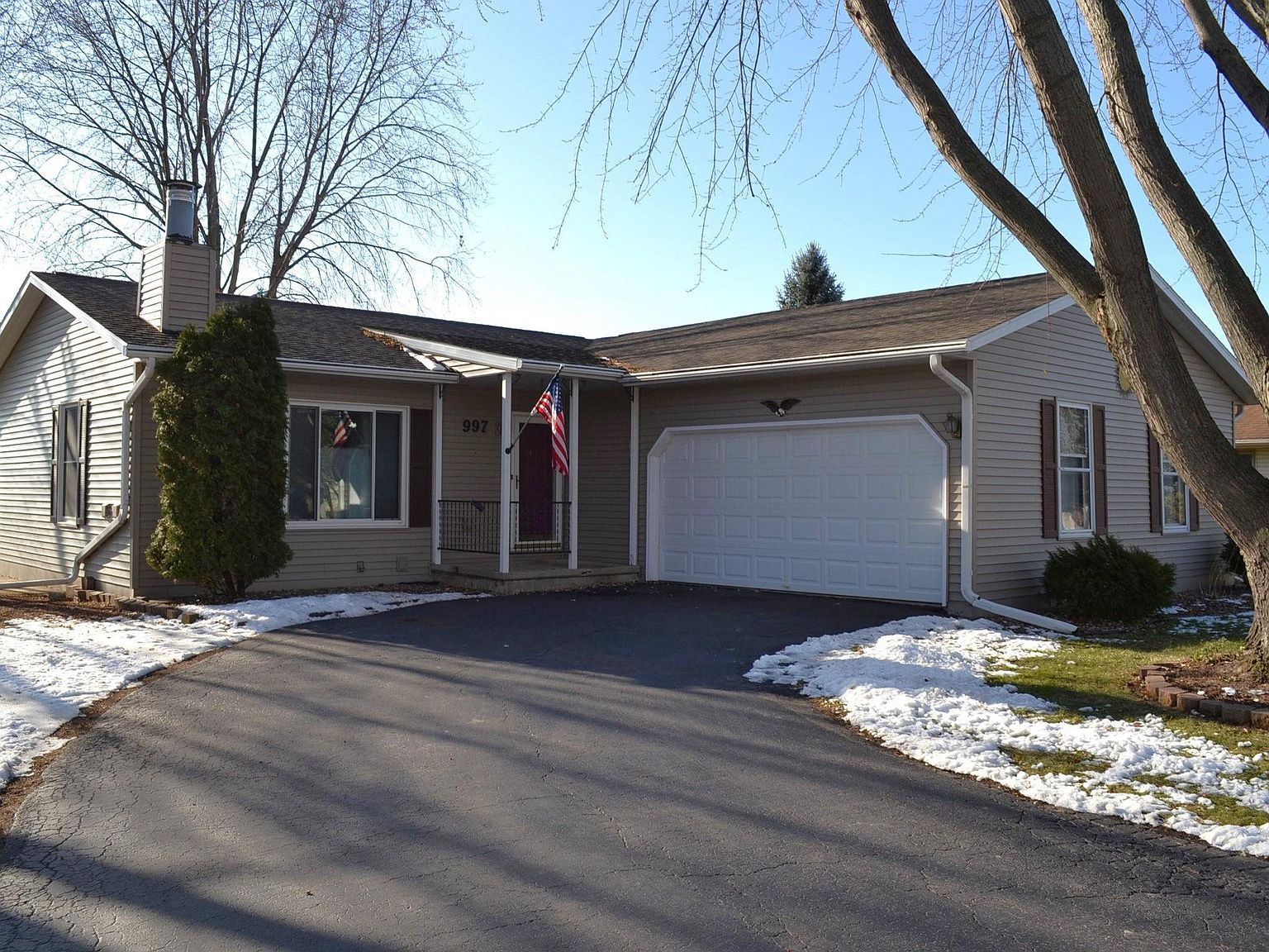 997 Jacobsen Rd, Neenah, WI 54956 MLS 50285290 Zillow