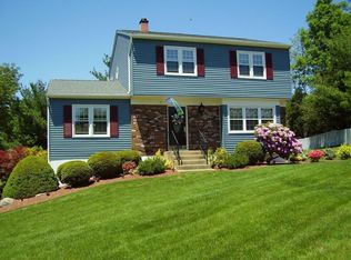 3 Smith Ct, Washingtonville, NY 10992