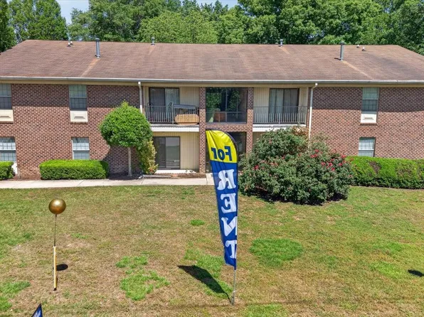 1630 Oxford Rd #F, Henderson, NC 27536