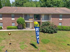 1630 Oxford Rd, Henderson, NC