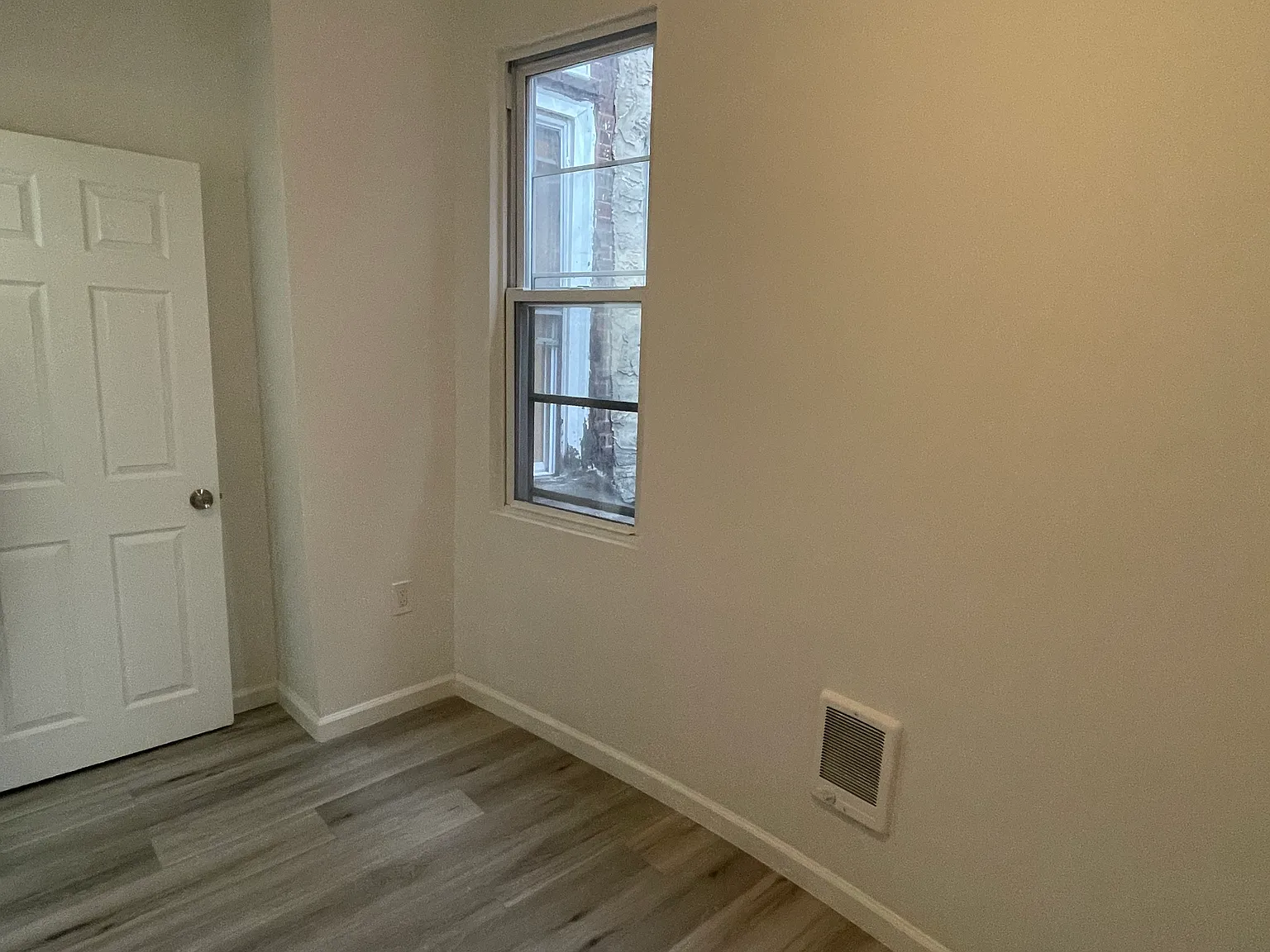1 bed, 500 sqft, $950 — Photo 4