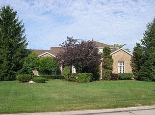 1261 Chaffer Dr, Rochester Hills, MI 48306
