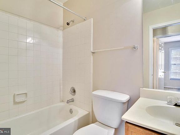 4th image of 5892 Parenham Way