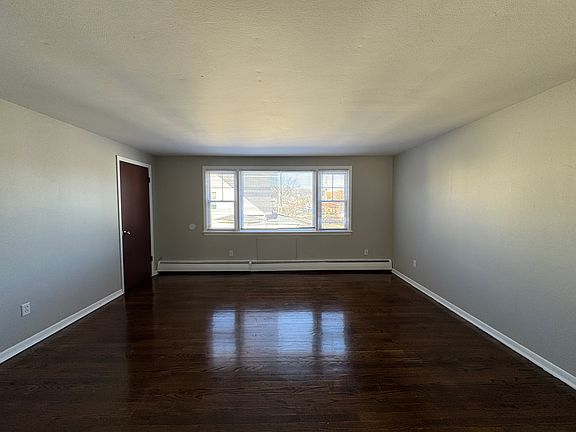 5th image of 960 1st Ave #C