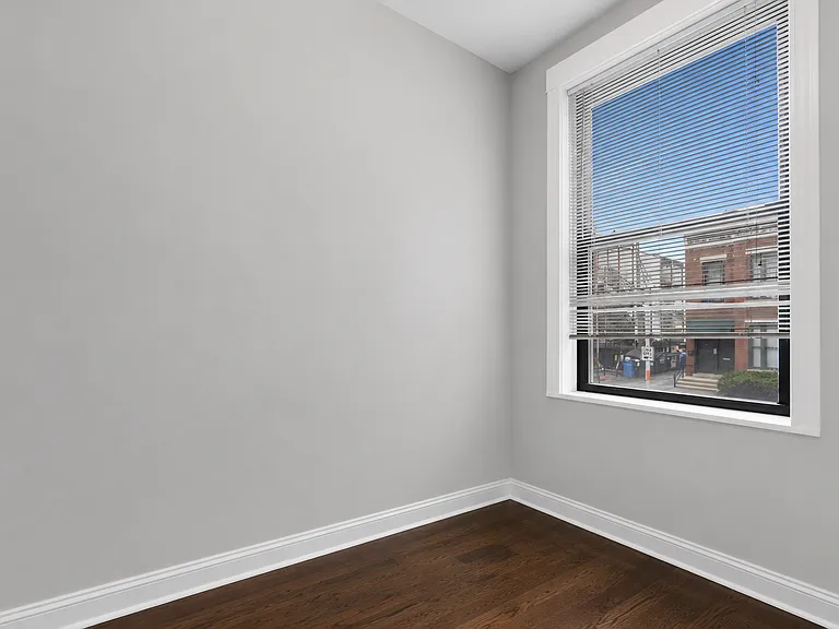 2341 W Charleston St #2F — Photo 14