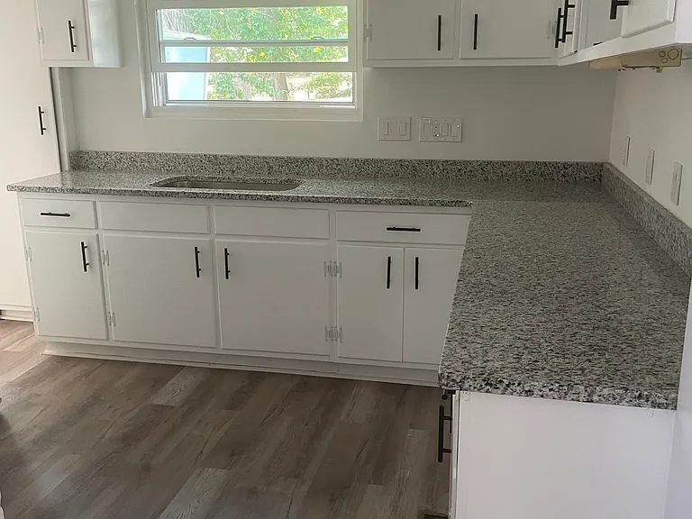 129 Lorraine Dr — Photo 15