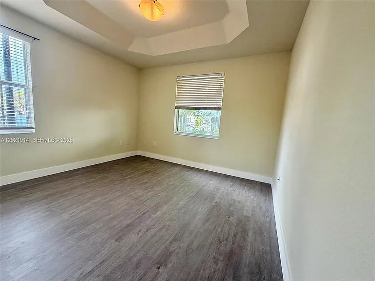 2885 SE 1st Dr #1 — Photo 4