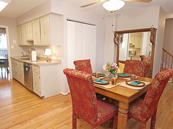 Dining/Kitchen