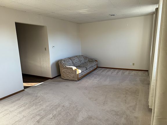 3rd image of 1315 1/2 2nd St APT 4