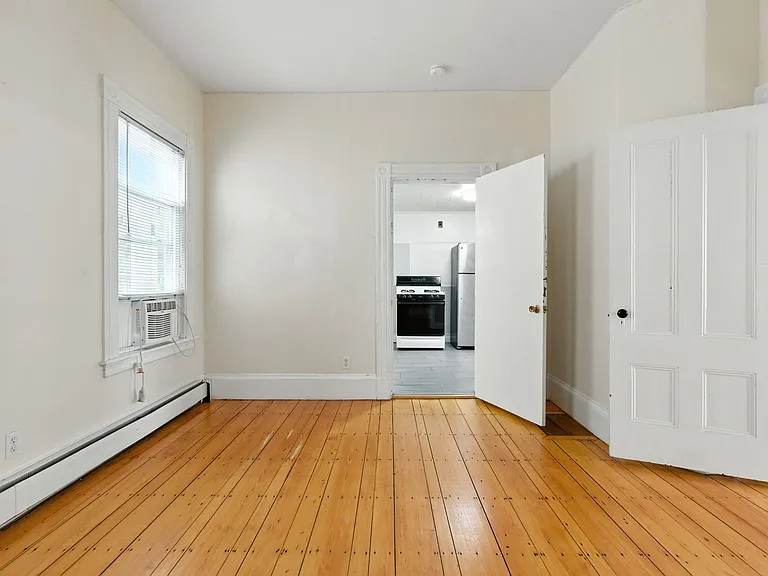 545 Broadway #1 — Photo 14