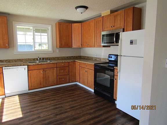 2nd image of 10625 Sheridan Ave S