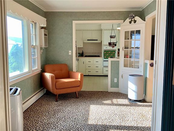 3rd image of 54 Oakwood Ave