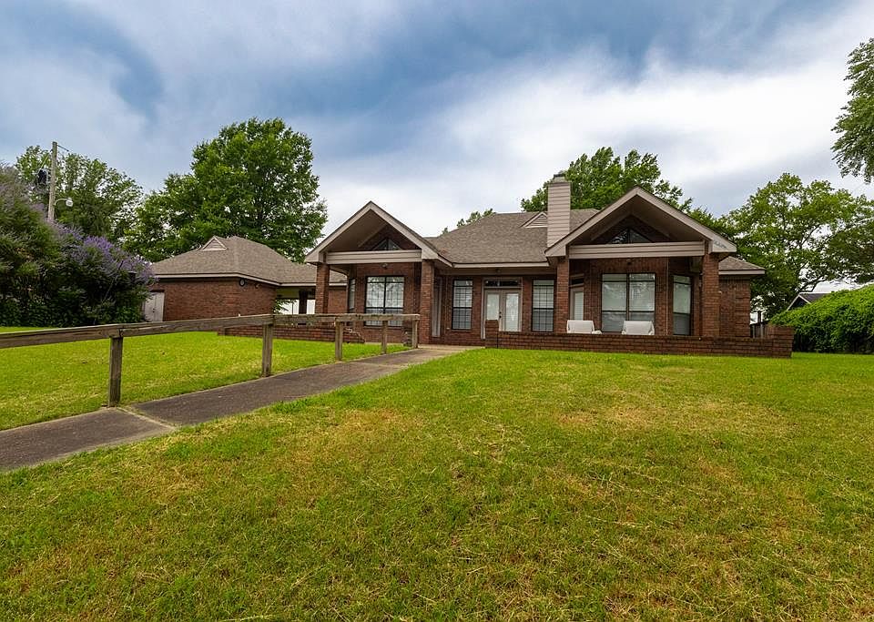 1st image of 11807 Horseshoe Cir