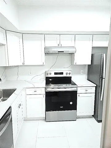 1 bed, 1.0 bath, 1003 sqft, $2,350 — Photo 4
