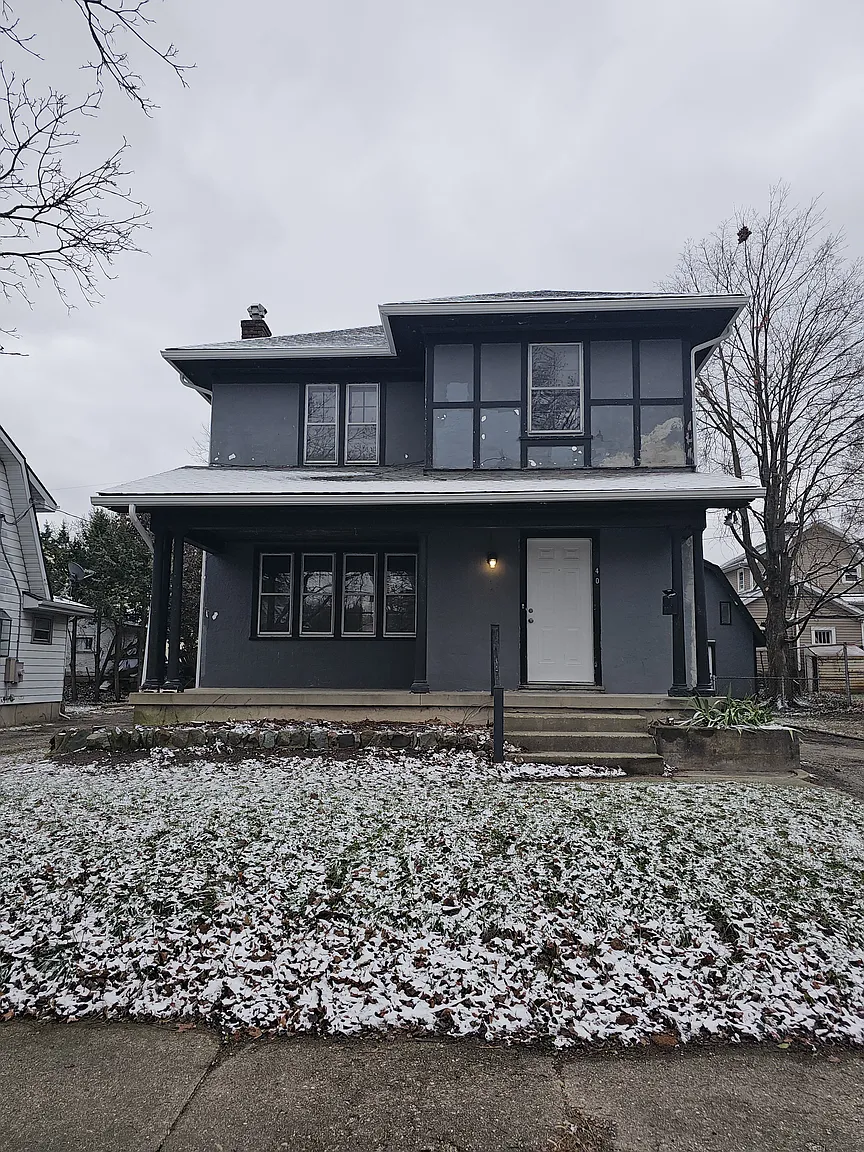 40 E Bruce Ave photo 1