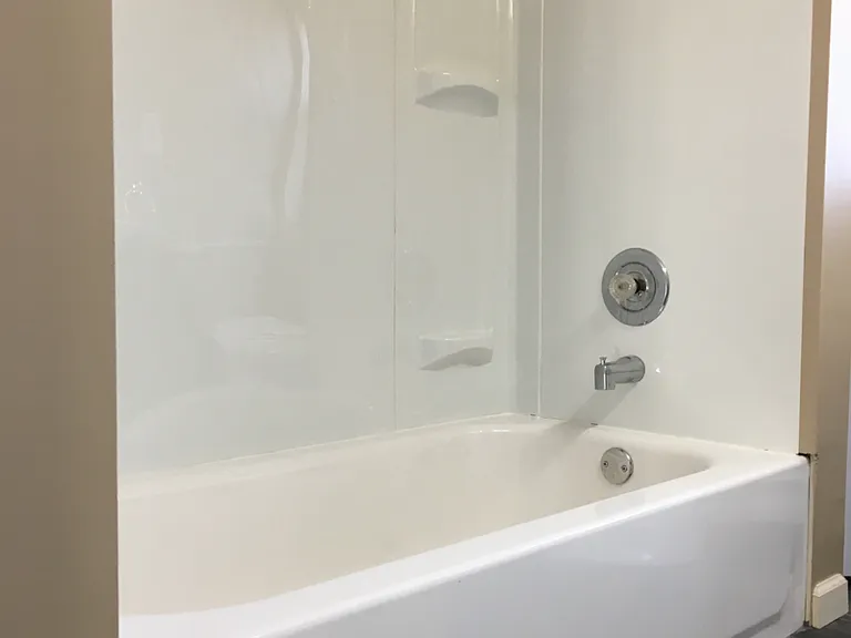 427 Sycamore Ave — Photo 1
