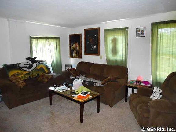 3rd image of 212 Washington St