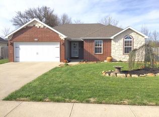 775 E Laird St, Bolivar, MO 65613