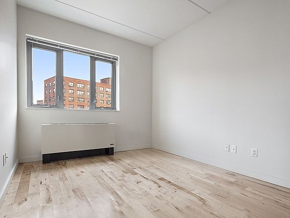 5th image of 1810 3rd Ave APT B8d