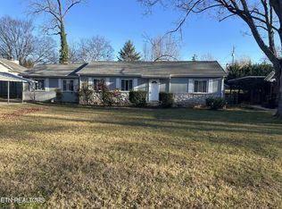 1114 Young Ave, Maryville, TN 37801