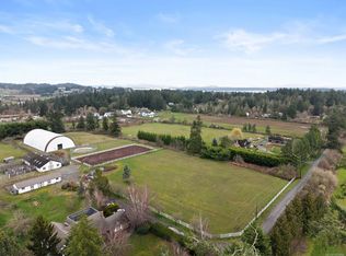 1588 White Rd, Central Saanich, BC V8M 1S8