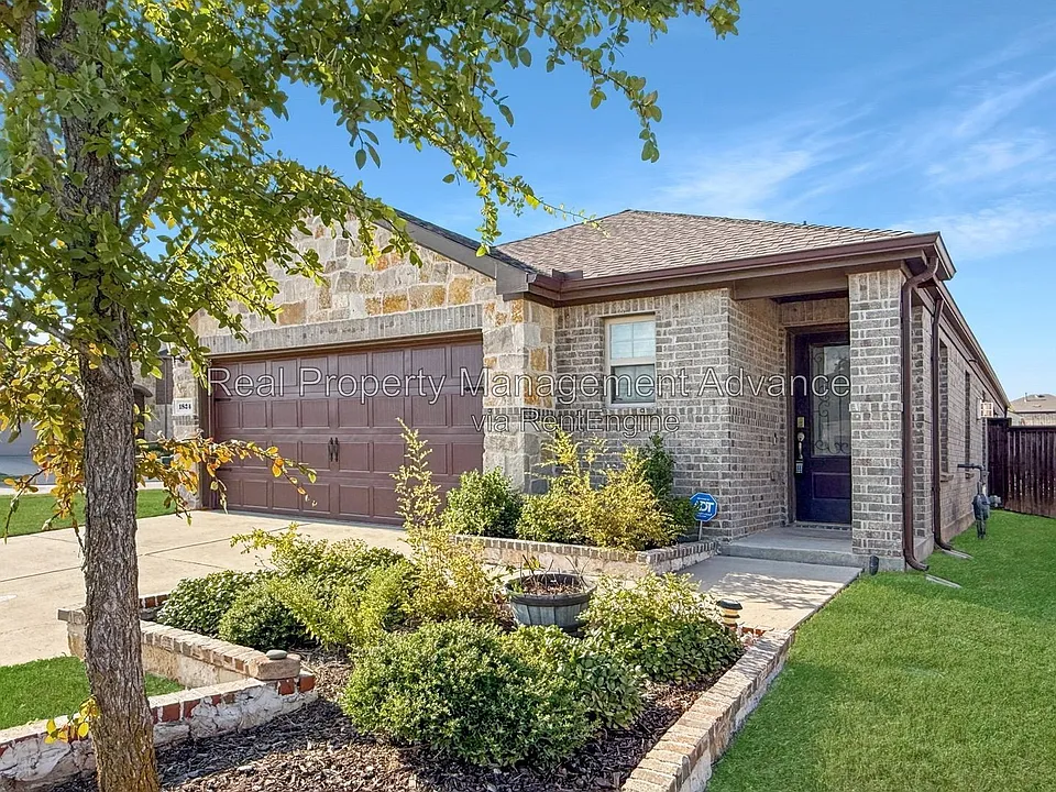 1824 Ferguson Ln