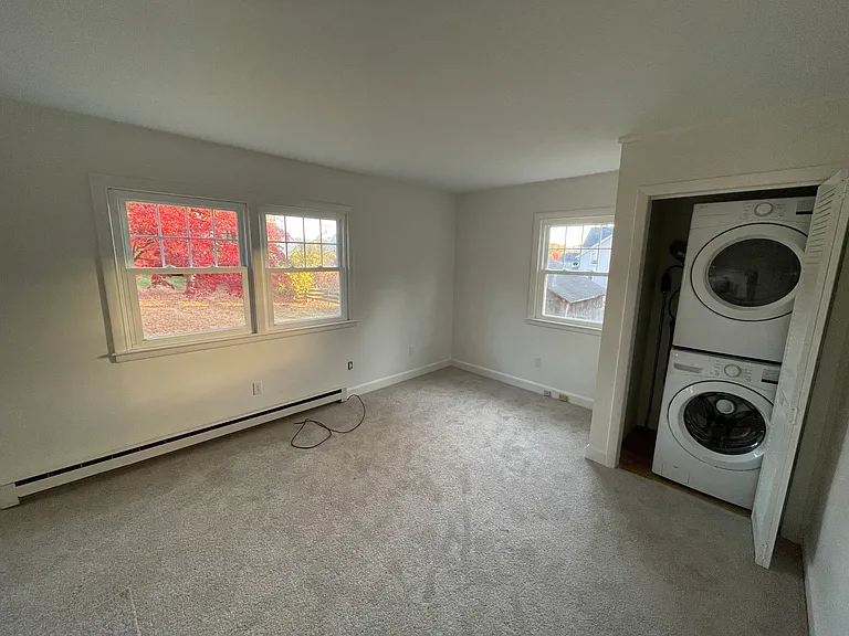 11 Spruce Ter #B — Photo 8