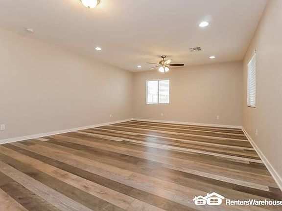 5th image of 8406 N 105th Dr