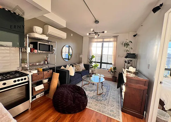 Rented by ERNY LLC | media 26