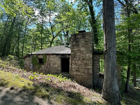 155 Observation Point Rd, Bryson City, NC 28713