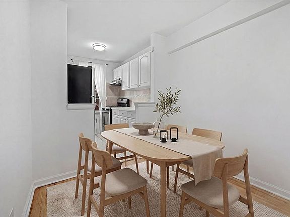 4th image of 601 Kappock St APT 5F
