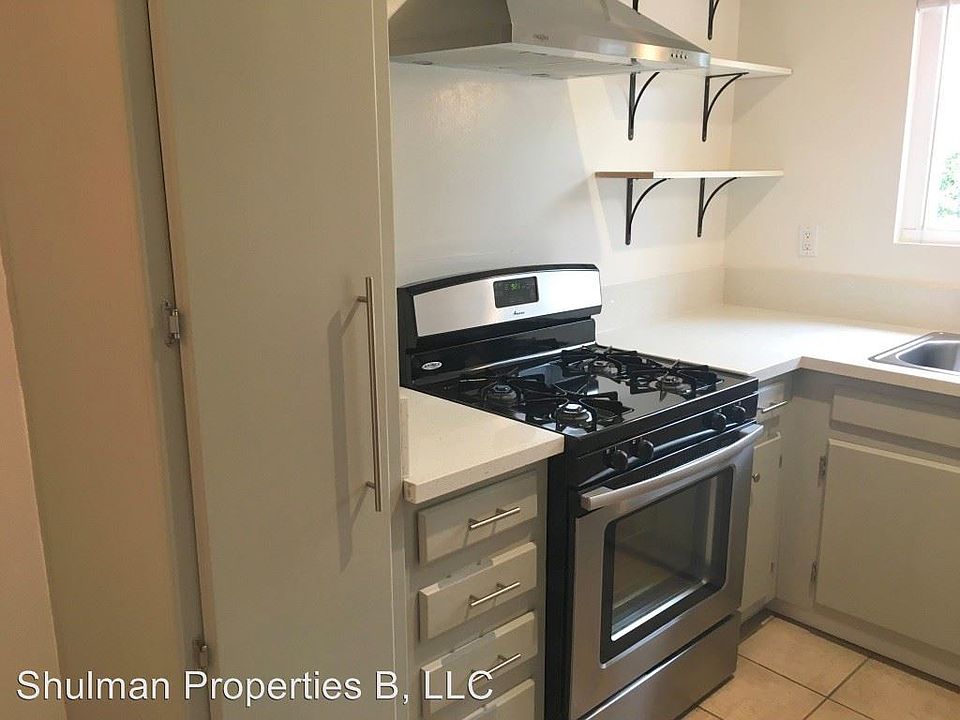 1st image of 4657 32nd St APT 6
