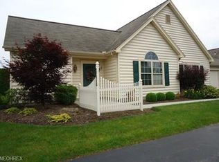 129 Village Ct #129, Columbiana, OH 44408