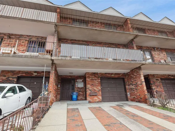 68-17 242nd Street #35A, Douglaston, NY 11362