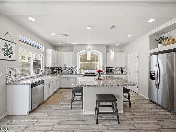 5th image of 10116 Cascadia Creek St