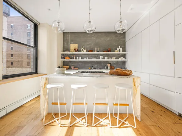 250 Mercer Street image 5 of 15