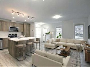 39 N Yorkville Blvd SW, Calgary, AB T2X 4K2