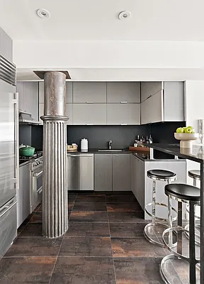 Sold by Compass | media 2