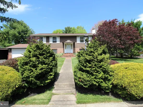219 Hancock Rd, North Wales, PA 19454